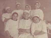 Семкин Е.И. с медицинскими сестрами