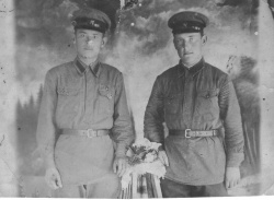 Отец - Федотов Федор Маркелович (слева) во время ВОВ