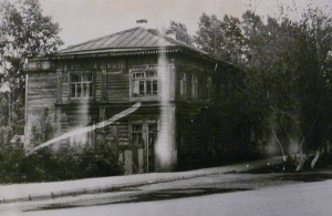 Первое здание фельдшерско-акушерской школы