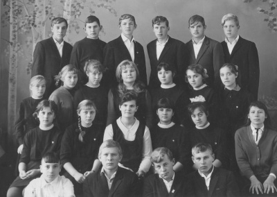 1969 год. 8 класс (школа № 4). Кл. руководитель Гомлякова Р.Т.
